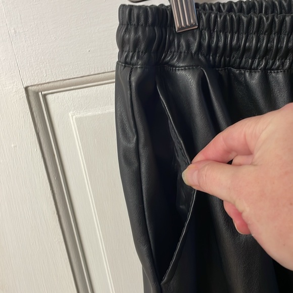 Streetwear Society black faux leather joggers women’s size XL - Picture 3 of 16